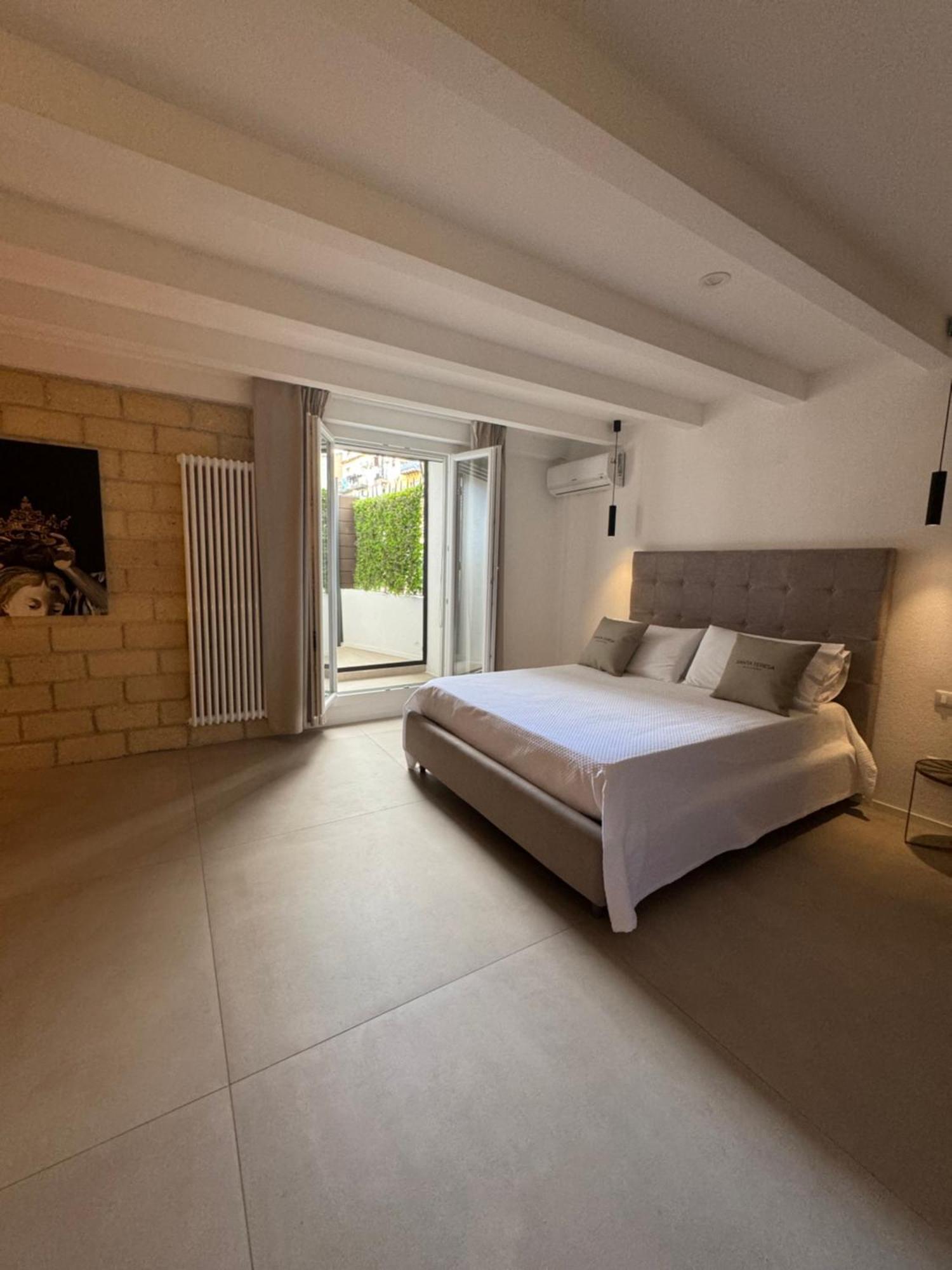 Santateresa19 Suite & Spa ปาแลร์โม ภายนอก รูปภาพ