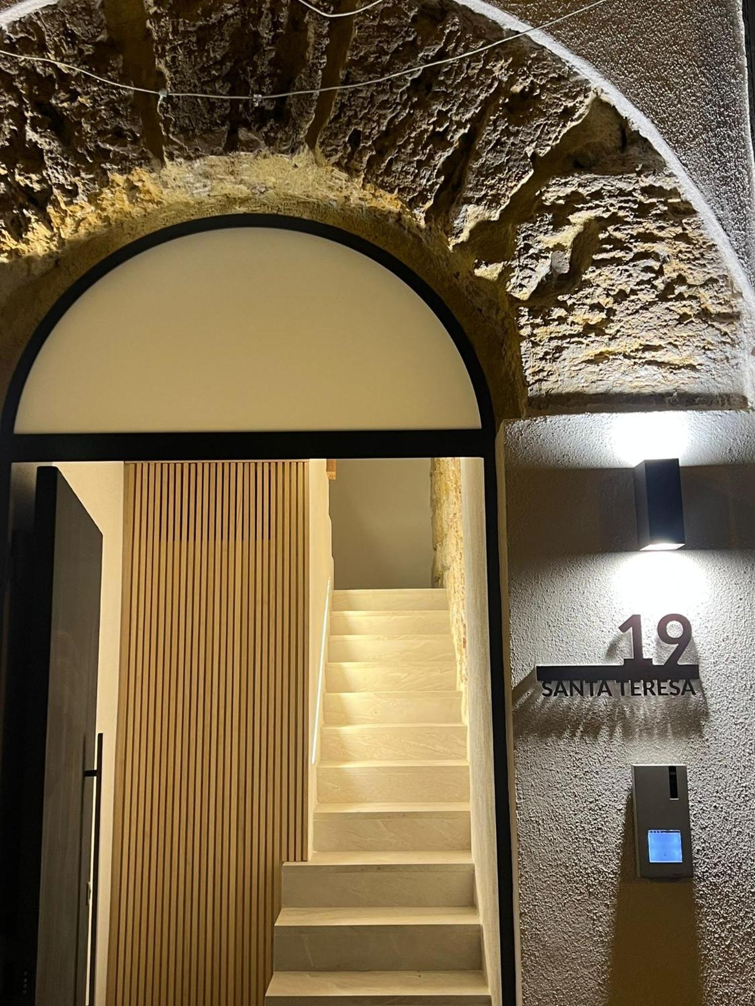 Santateresa19 Suite & Spa ปาแลร์โม ภายนอก รูปภาพ